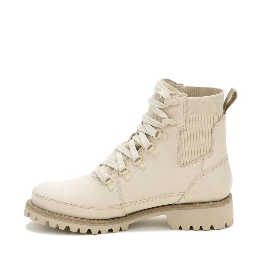 Women's Fields Lace Waterproof Boot - Khaki