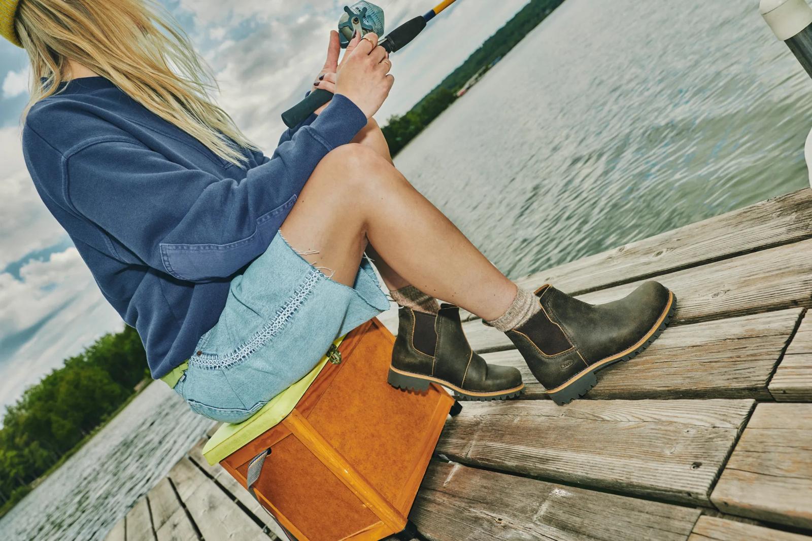 Women's Fields Chelsea Waterproof Boot - Coffee