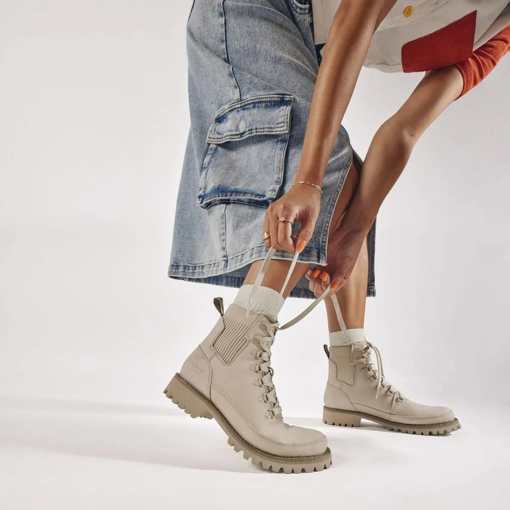 Women's Fields Lace Waterproof Boot - Smoke